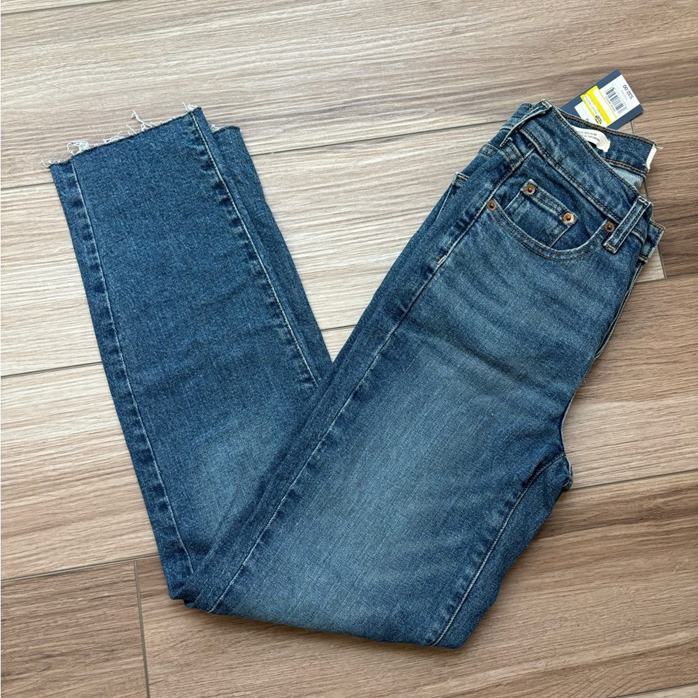 Universal Thread Mid Rise 80s Slim Jeans Size 0